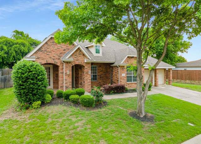 Property at 1200 Thistle Ln, Mansfield, TX 76063, 5 beds, 4 baths