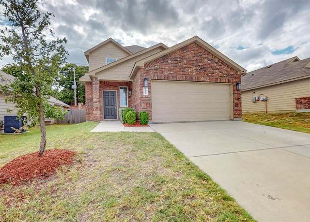 Property at 7448 Crossfire Trl, Fort Worth, TX 76112, 4 beds, 2.5 baths