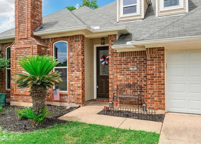 Property at 583 Northpark Ct, Bossier City, LA 71111, 3 beds, 2.5 baths