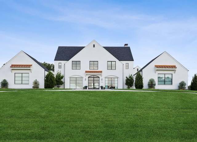 Property at 1020 Hat Creek Rd, Bartonville, TX 76226, 5 beds, 4.5 baths