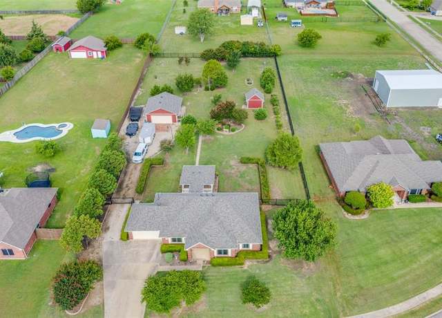 Property at 630 Rockspring Dr, Wylie, TX 75098, 3 beds, 2 baths