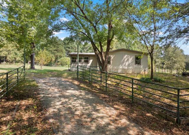 Property at 3926 Pignut Rd, Gilmer, TX 75644, 3 beds, 2 baths