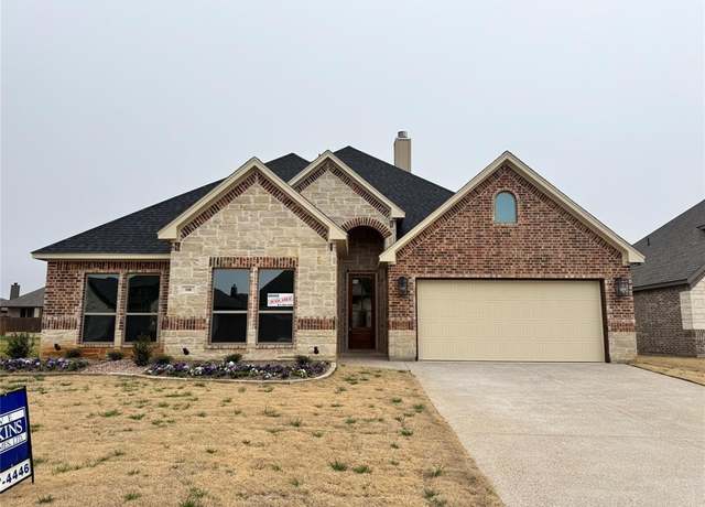 Property at 108 Goldfinch Rd, Joshua, TX 76058, 4 beds, 2 baths