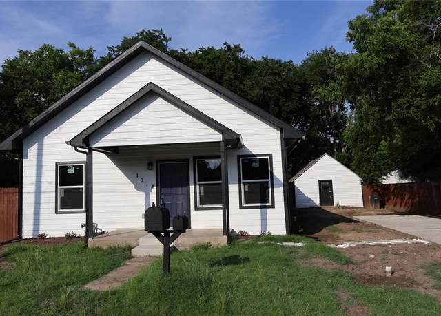 Property at 1014 Trinity St, Cleburne, TX 76031, 4 beds, 2 baths