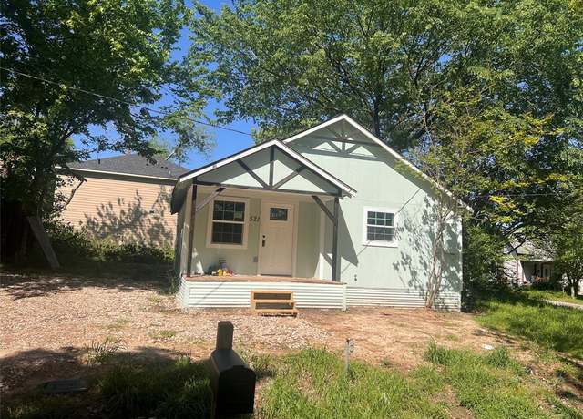 Property at 521 Morgan St, Bonham, TX 75418, 2 beds, 2 baths