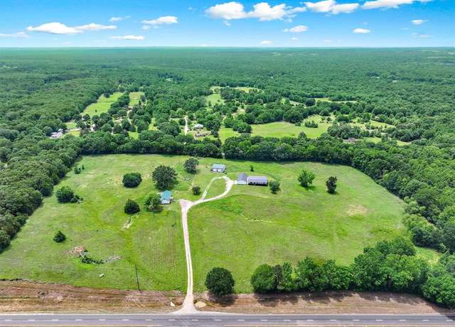 Property at 3189 US Hwy 80, Mineola, TX 75773, 5 beds, 4 baths