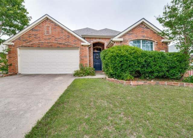 Property at 1004 Broken Spoke Dr, Little Elm, TX 75068, 3 beds, 2 baths