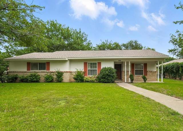 Property at 100 Hillcrest St, Sanger, TX 76266, 3 beds, 2 baths