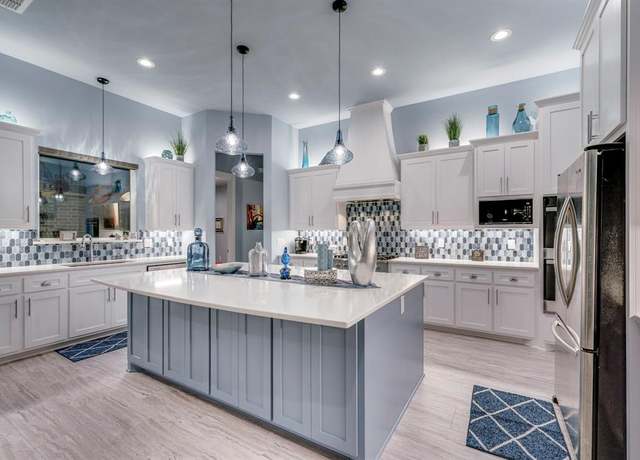 Property at 10405 Singleton Rd, Midlothian, TX 76065, 3 beds, 2.5 baths