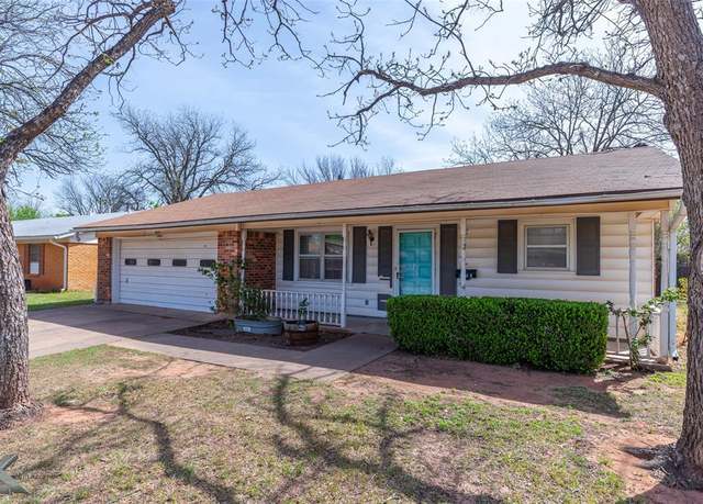 Property at 2025 Marsalis Dr, Abilene, TX 79603, 3 beds, 2 baths