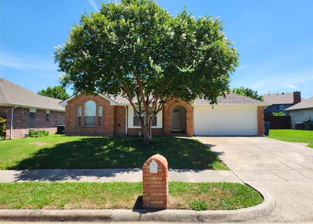 Property at 805 Paisley Dr, Flower Mound, TX 75028, 3 beds, 2 baths