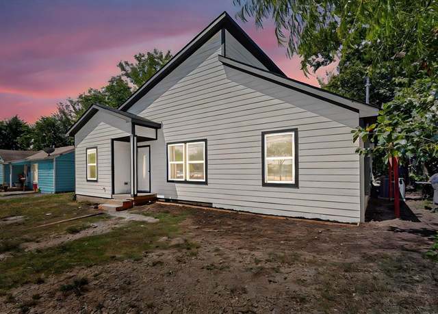 Property at 717 N Saint Augustine Dr, Dallas, TX 75217, 5 beds, 3 baths