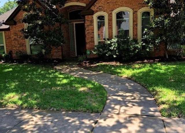 Property at 7924 Heatherbrook Dr, North Richland Hills, TX 76182, 4 beds, 2 baths
