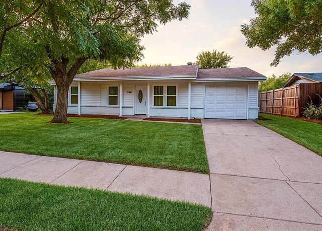 Property at 404 Westwood Dr, Euless, TX 76039, 3 beds, 2 baths