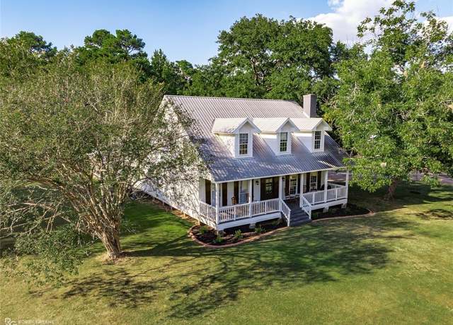 Property at 9321 Mccain Rd, Shreveport, LA 71107, 5 beds, 3 baths