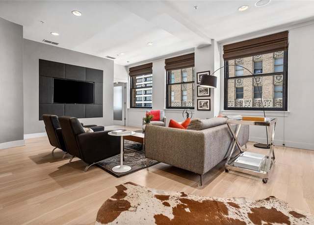 Property at 411 W 7th #607, Fort Worth, TX 76102, 2 beds, 2.5 baths