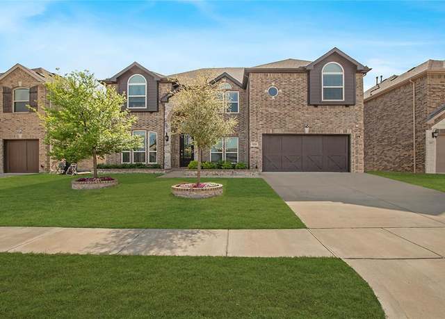 Property at 1121 Red Hawk Ln, Forney, TX 75126, 5 beds, 4 baths