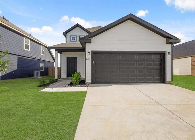 Property at 2433 Dahlia Dr, Fort Worth, TX 76123, 5 beds, 3.5 baths