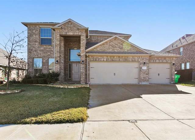 Property at 2013 Elara Dr, Haslet, TX 76052, 4 beds, 2.5 baths