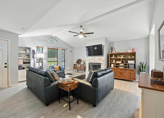 Property at 3744 Waxwing Cir S, Fort Worth, TX 76137, 3 beds, 2 baths