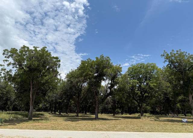 Property at 3024 E Landings N, Granbury, TX 76049