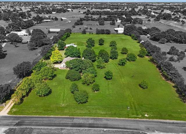 Property at 5861 Hayes Rd, Midlothian, TX 76065, 4 beds, 2 baths