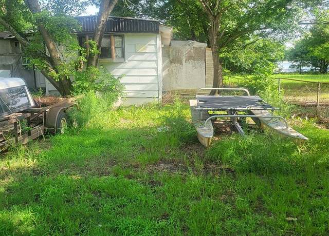 Property at 2457 Elmwood Dr, Wills Point, TX 75169, 2 beds, 2 baths