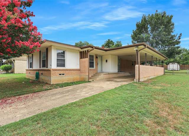 Property at 1712 Ross Ave, Carrollton, TX 75006, 3 beds, 2 baths
