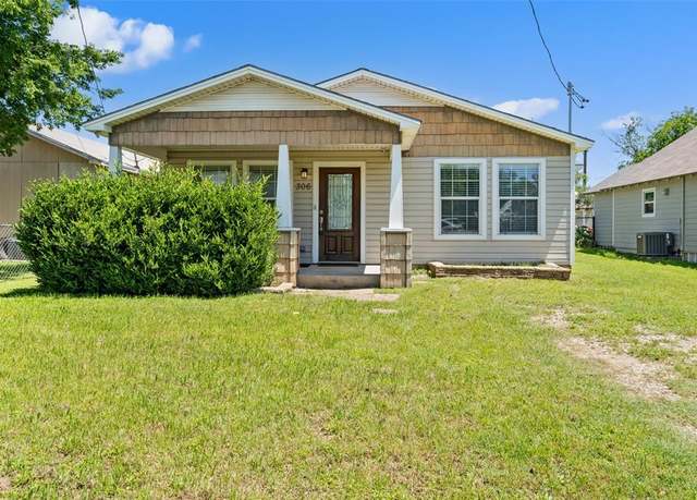 Property at 306 4th St, Eddy, TX 76524, 3 beds, 2 baths