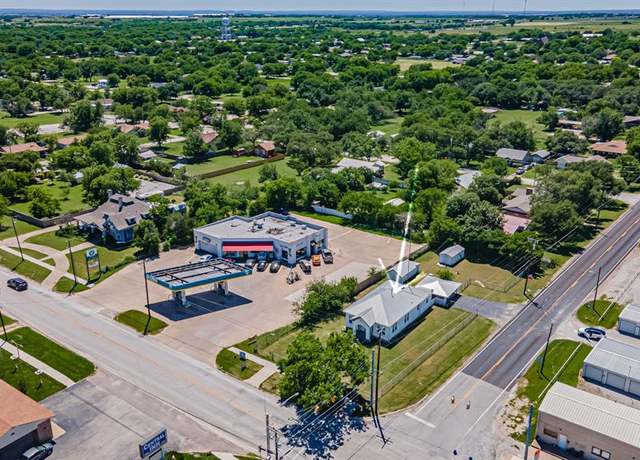 Property at 732 N Patrick St, Dublin, TX 76446, 3 beds, 2 baths
