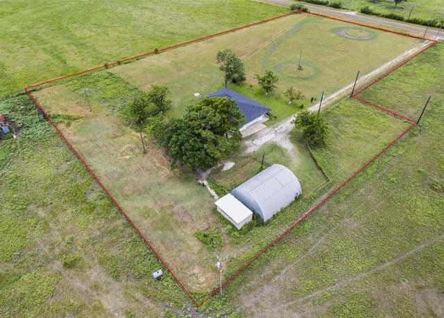 Property at 8355 Fm 1836, Kaufman, TX 75142, 3 beds, 2.5 baths