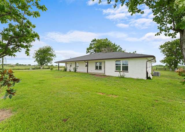 Property at 8355 Fm 1836, Kaufman, TX 75142, 3 beds, 2.5 baths
