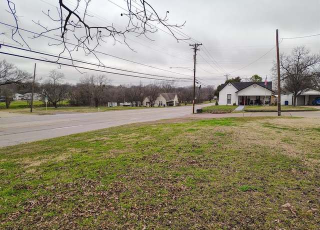 Property at 301 E Denton St, Ennis, TX 75119