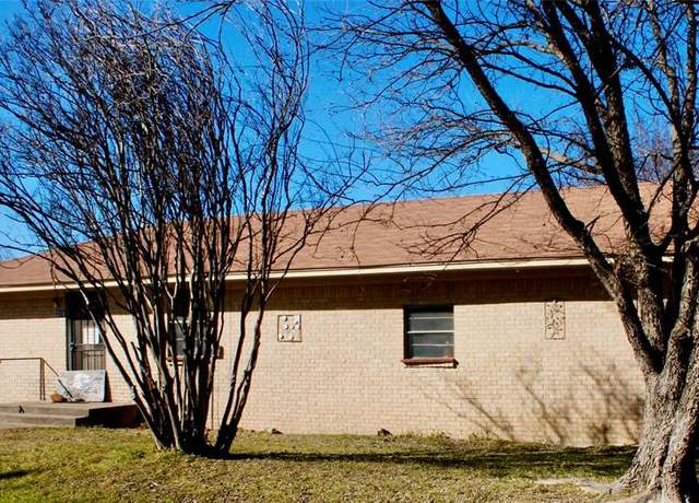 Property at 319 Austin St, Sanger, TX 76266, 1 bed, 1 bath