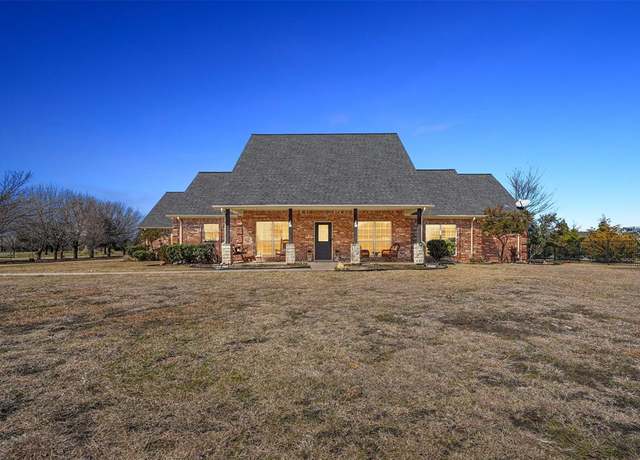 Property at 1110 Retama Park Dr, Talty, TX 75160, 5 beds, 3 baths