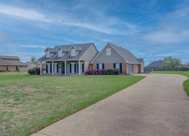Property at 119 Bienville Dr, Bossier City, LA 71111, 3 beds, 2 baths