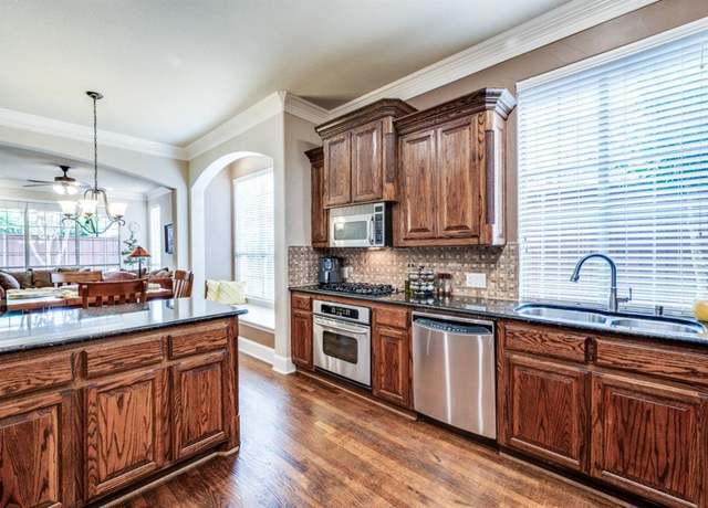 Property at 5946 Wallis Dr, Frisco, TX 75033, 4 beds, 3 baths