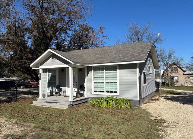 Property at 201 E Pollock St, Rising Star, TX 76471, 2 beds, 1 bath