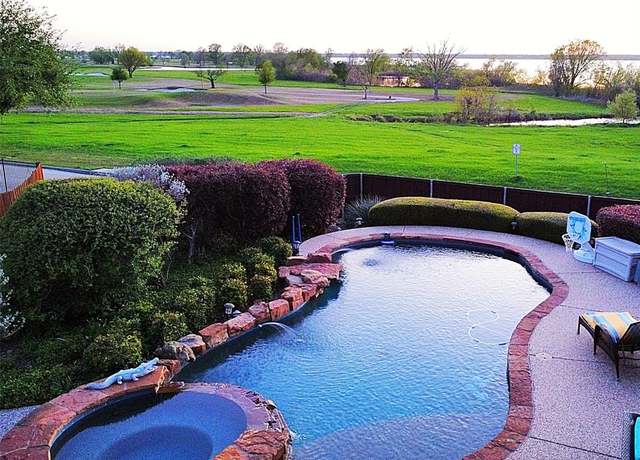 Property at 1440 Gold Coast Dr, Rockwall, TX 75087, 5 beds, 4 baths