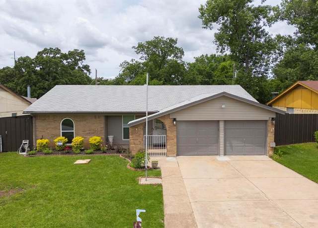 Property at 6912 Griggs St, Forest Hill, TX 76140, 4 beds, 2 baths