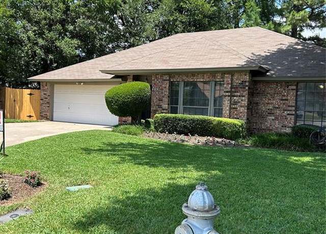 Property at 5103 El Rancho Ct, Arlington, TX 76017, 3 beds, 2 baths