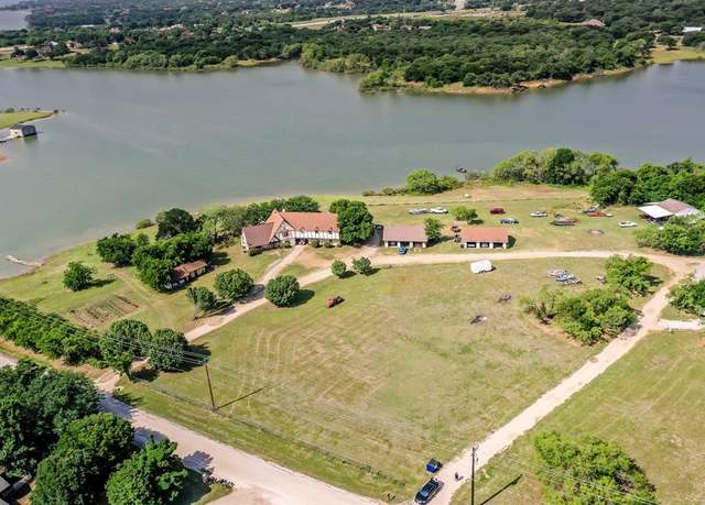 Property at 1113 Shahan Prairie Rd, Little Elm, TX 75068, 5 beds, 3 baths