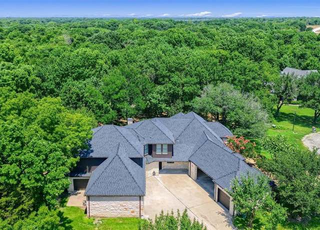 Property at 2910 Wellington Dr, Sherman, TX 75092, 5 beds, 5.5 baths