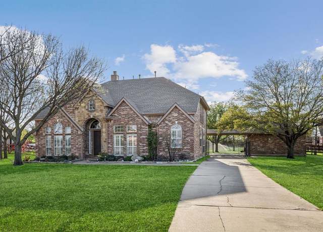 Property at 4500 Upper Glenwick Ct, Denton, TX 76226, 4 beds, 3.5 baths