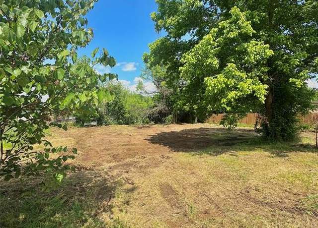 Property at 3711 Oak Meadow St, Granbury, TX 76048