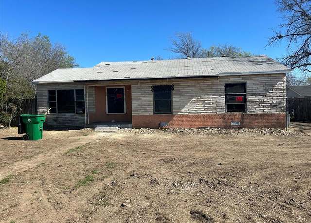 Property at 5704 Calloway St, Sansom Park, TX 76114, 4 beds, 2 baths