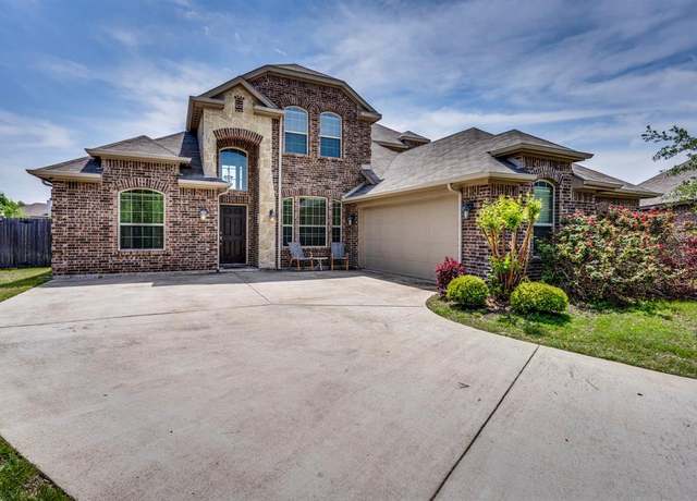 Property at 204 Janice Ct, Glenn Heights, TX 75154, 4 beds, 3 baths