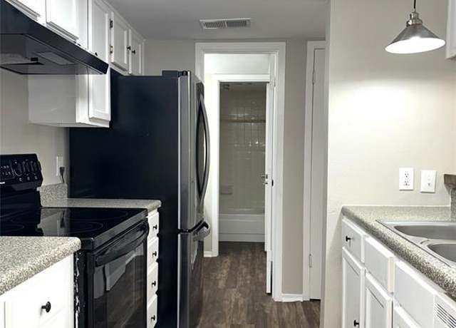Property at 4653 Country Creek Dr #1124, Dallas, TX 75236, 2 beds, 2 baths
