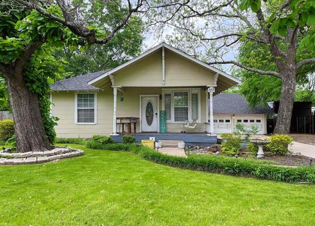 Property at 107 N Main St, Crandall, TX 75114, 3 beds, 2 baths