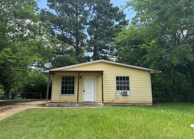 Property at 330 Randolph St, Lone Star, TX 75668, 2 beds, 1 bath
